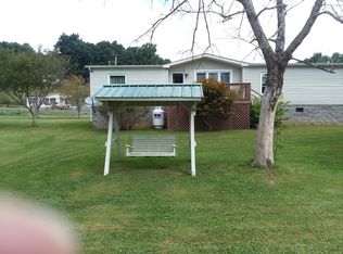 888 Beverly Hills Dr, North Tazewell, VA 24630