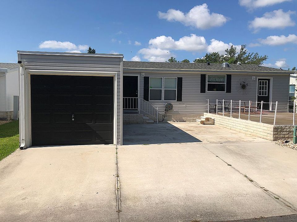 1st image of 315 Salt Creek Dr