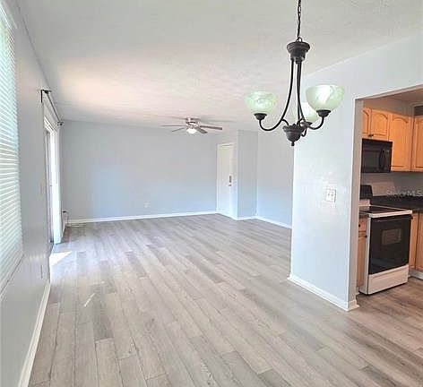 5th image of 13690 ORANGE SUNSET DRIVE #102