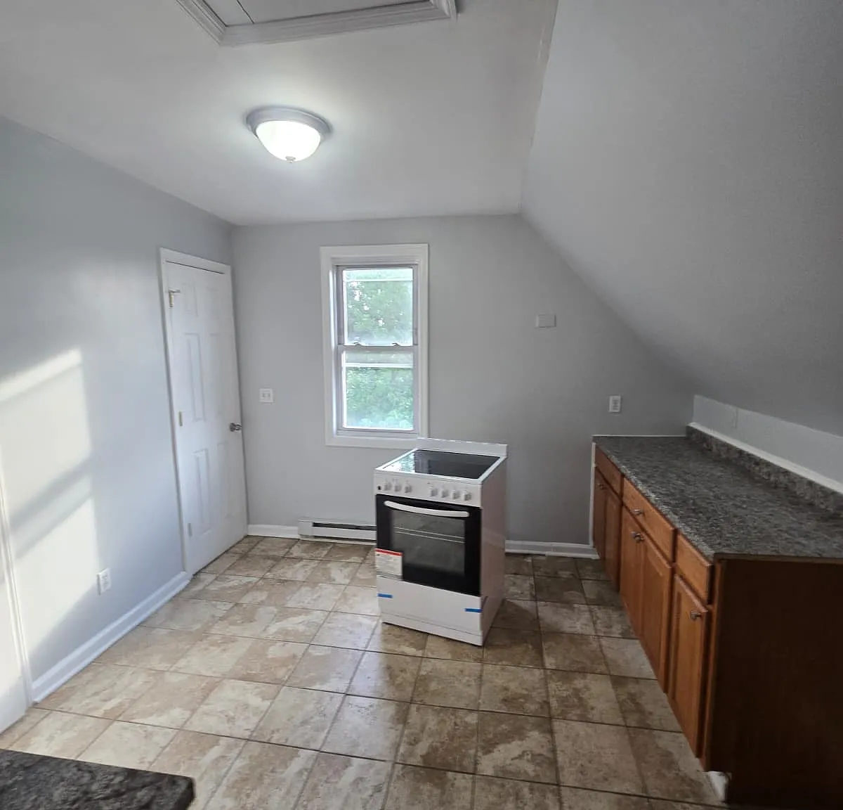 1 bed, $1,575 — Photo 4