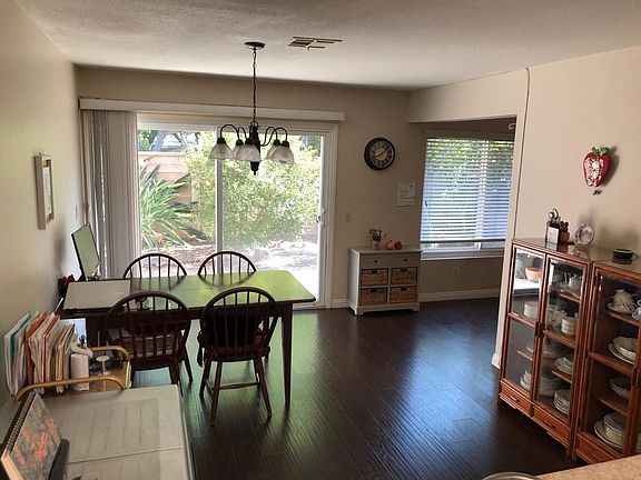 4th image of 20200 Village Green Dr