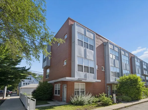 3209 N Drake Ave Unit A, Chicago, IL 60618