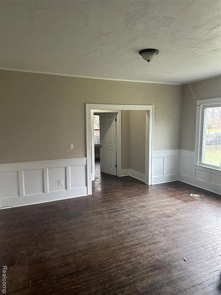 7510-12 Dunedin Street - 7512... — Photo 3