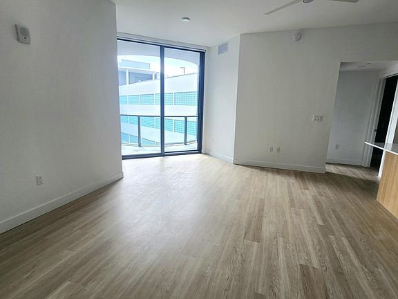 3rd image of 5800 Biscayne Blvd #B10