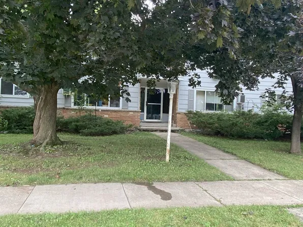 1125 Moreland St, Oshkosh, WI 54902