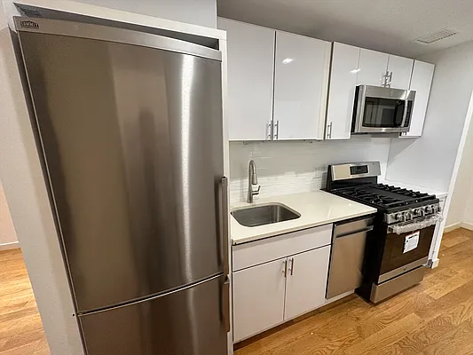 Rented by Compass | media 4