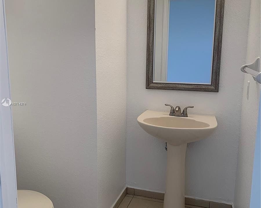 1st image of 21404 SW 85th Ct