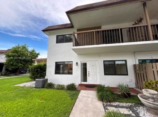 6900 NW 169th St #137G, Hialeah, FL 33015