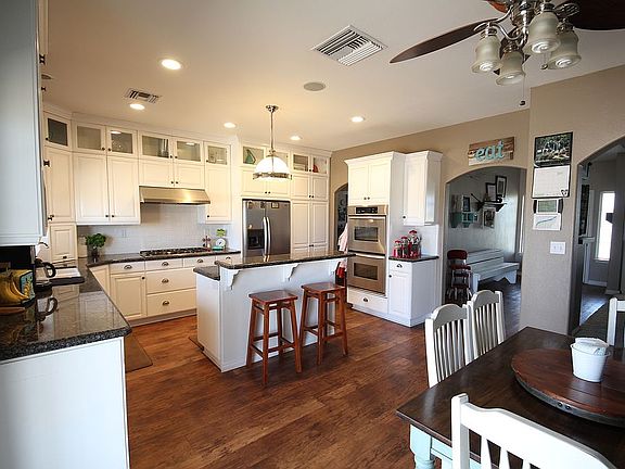custom kitchen