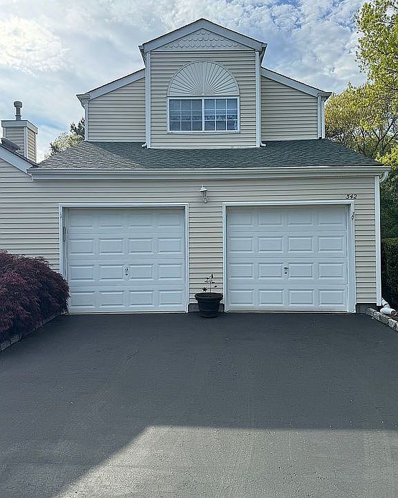 1st image of 342 Prairie Ct
