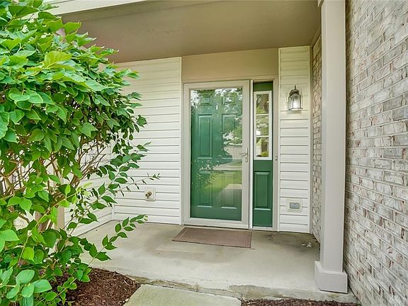 4th image of 3595 Sequoia Dr