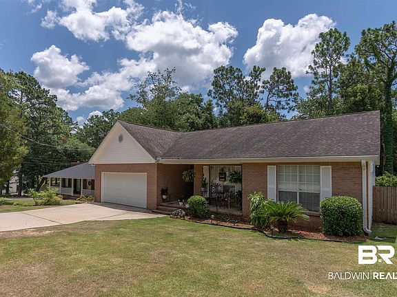 2nd image of 122 Buena Vista Dr