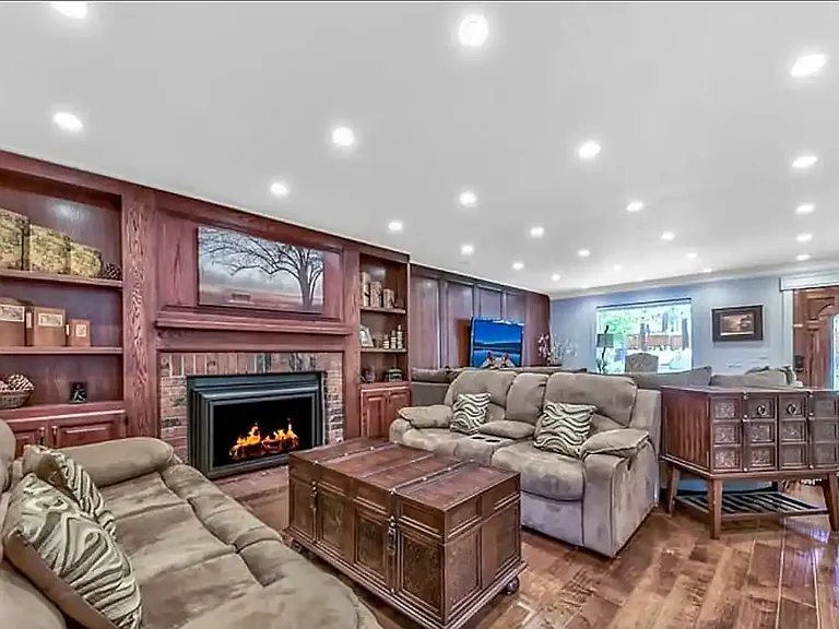 1062 Myron Dr — Photo 20