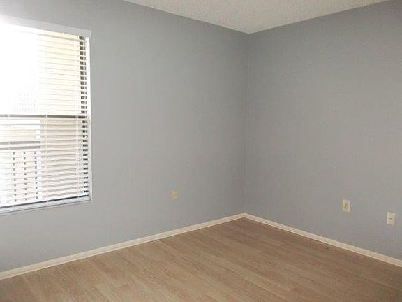 2nd image of 1999 Kings Hwy APT 132B