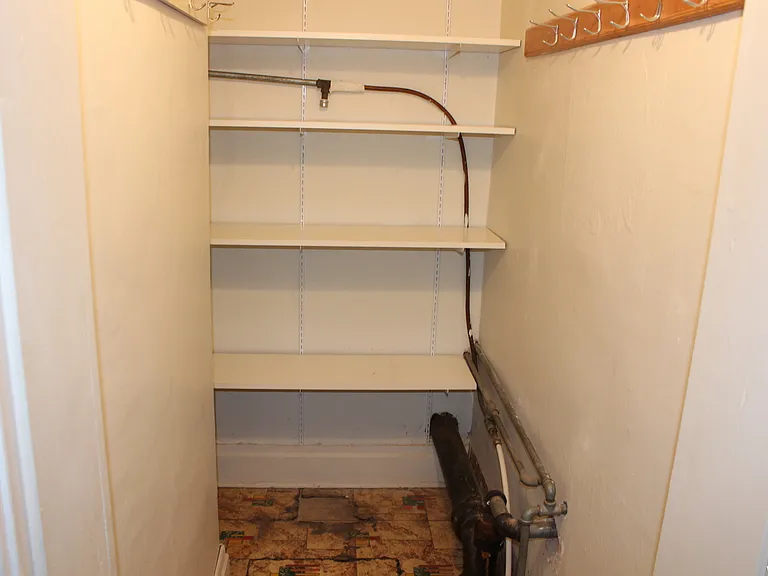 205 N Main St — Photo 15