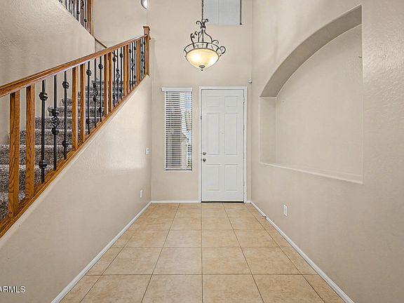 5th image of 1278 E BAKER Drive