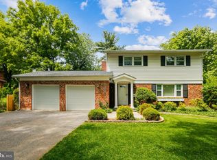 11414 Gainsborough Rd, Potomac, MD 20854