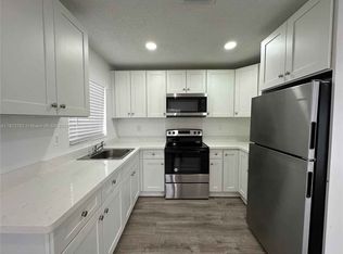 6032 SW 25th St, Hollywood, FL 33023