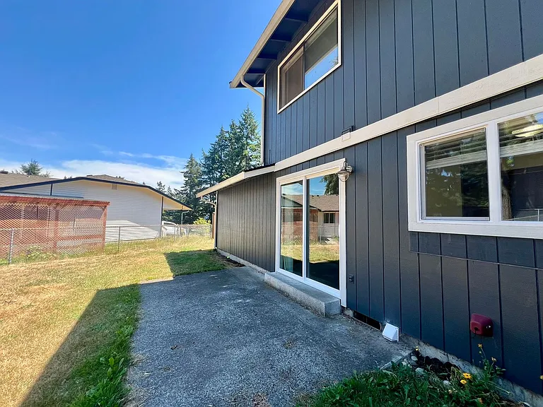 1421 Lapush Way NE #B — Photo 21