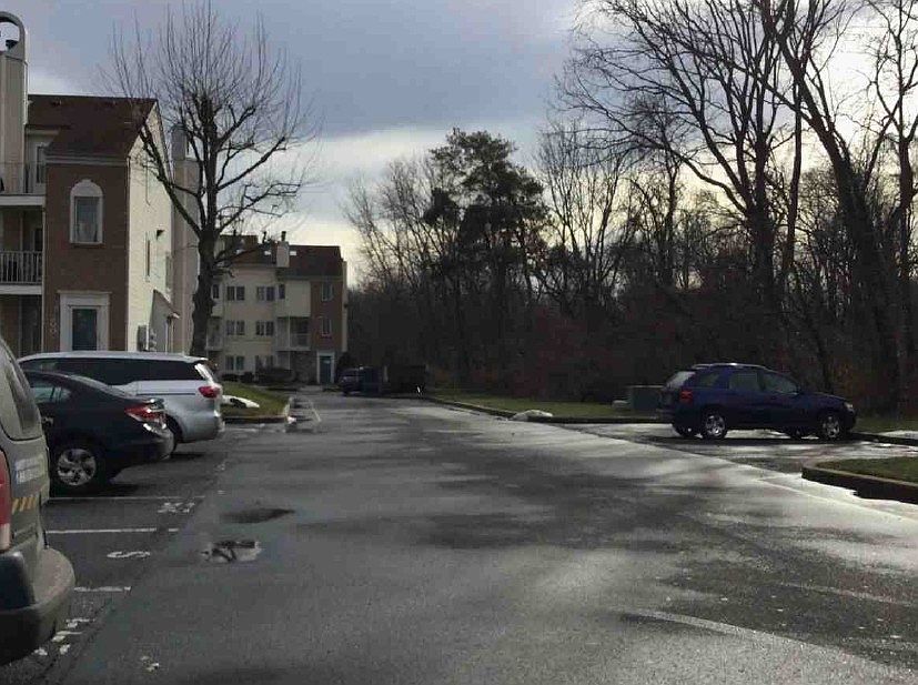 2nd image of 221 Devon Way