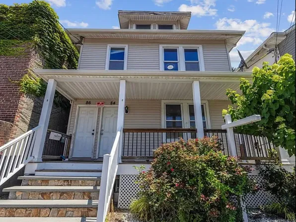 84 Dewey St, Bridgeport, CT