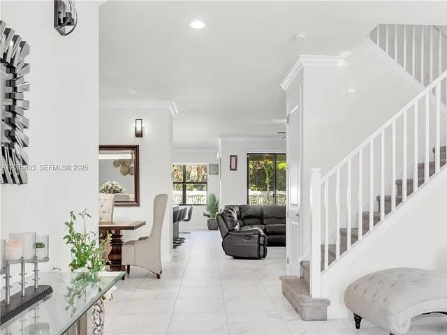 7314 Estero Dr — Photo 2
