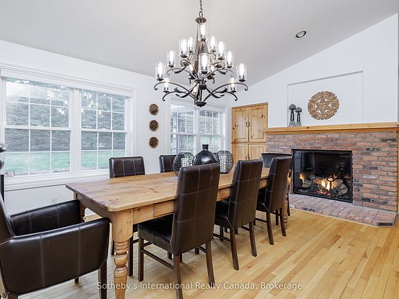 5th image of 427 W Browns Rd