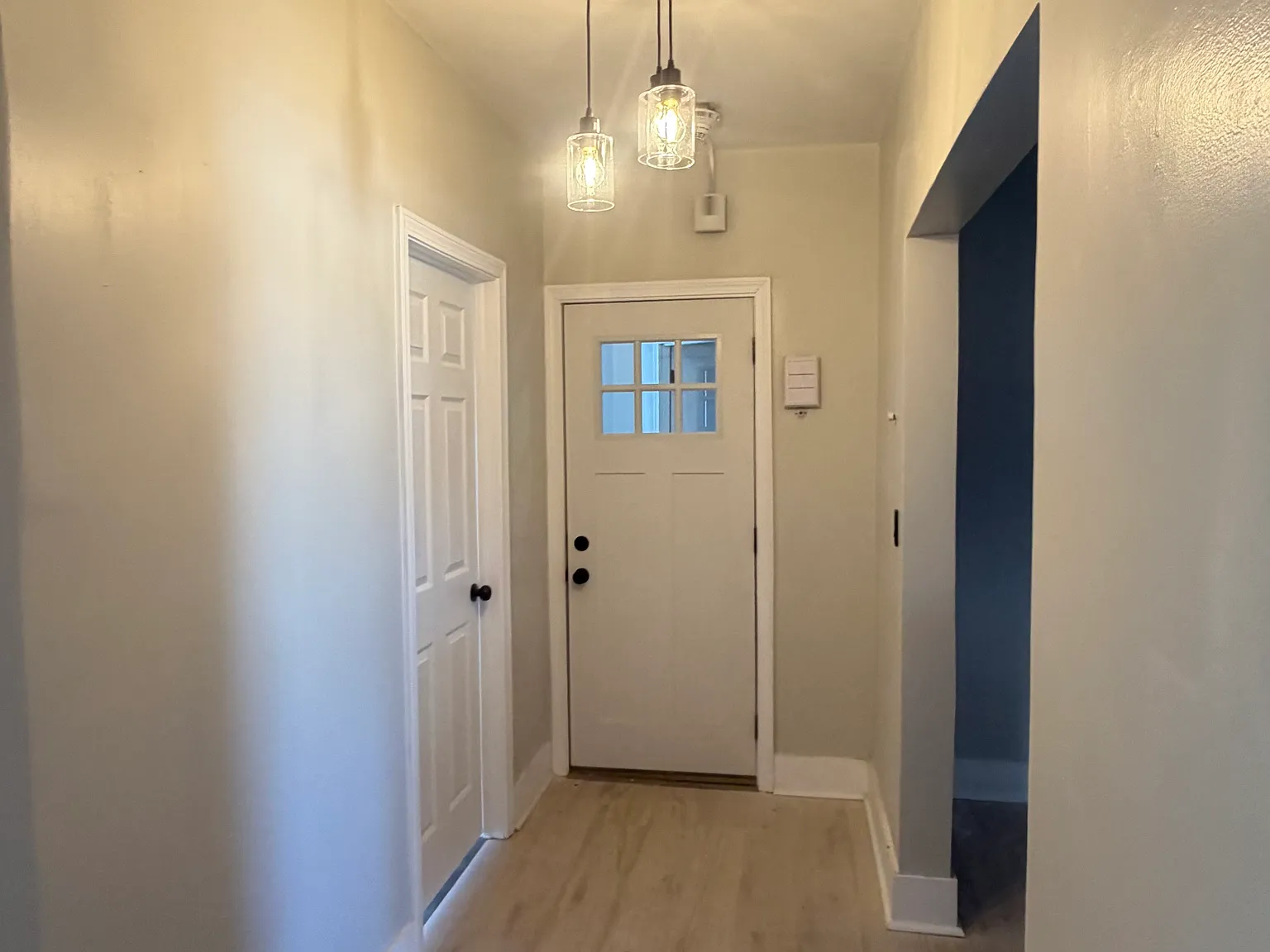 3 bed, 1300 sqft, $1,950 — Photo 4