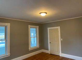 15 Oconnor Ave, Holyoke, MA 01040