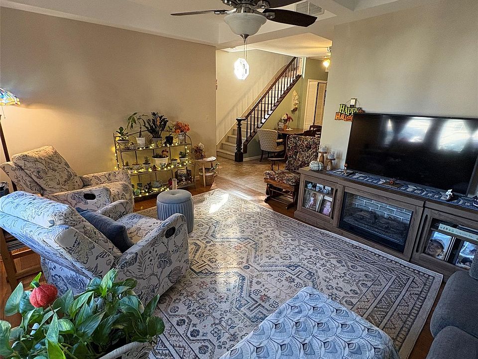 421 Brown St, photo 6