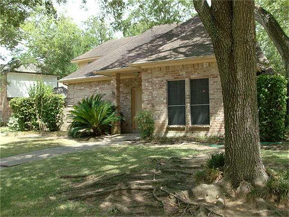 2nd image of 2107 Richmond Dr