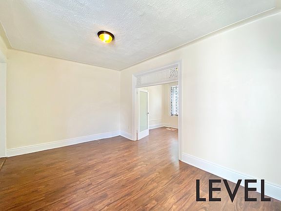 4th image of 277 7th St APT 5A