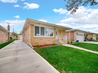 8557 N Ottawa Ave, Niles, IL