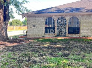 2765 Meadow Gate Ln, Dallas, TX 75237
