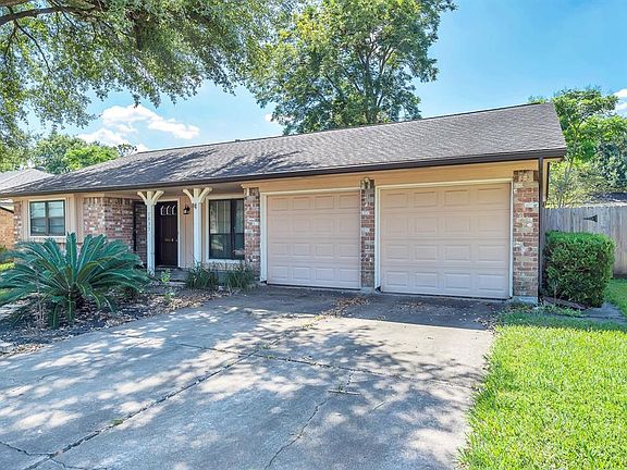 3rd image of 7035 Pine Vista Ln