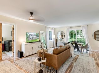 79 Overlook Dr, South Burlington, VT 05403
