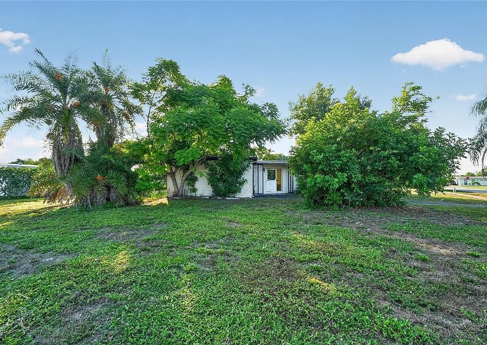 1st image of 22001 BELINDA AVENUE