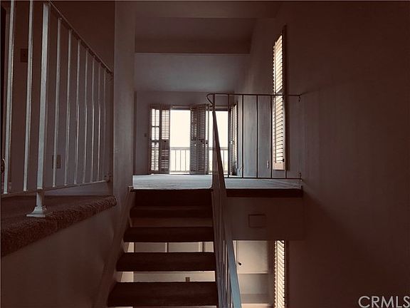2nd image of 118 Cottonwood Cir
