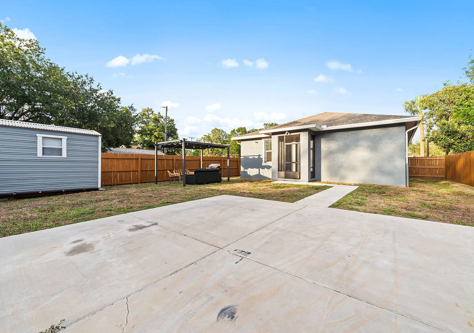 Charming 3-Bedroom Home in Tampa's Historic District — Photo 2