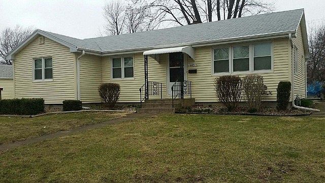 1st image of 605 W River St