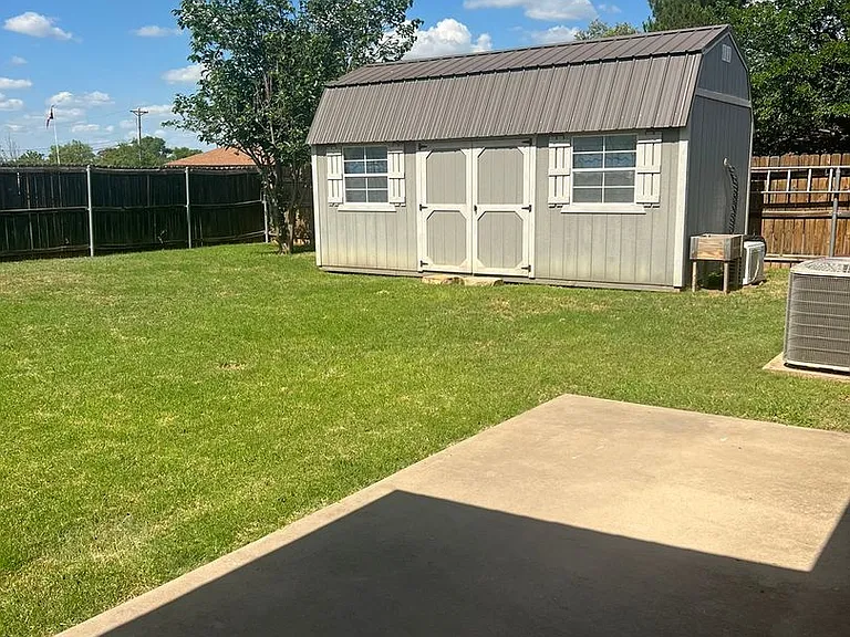 1558 Seamans Way — Photo 12