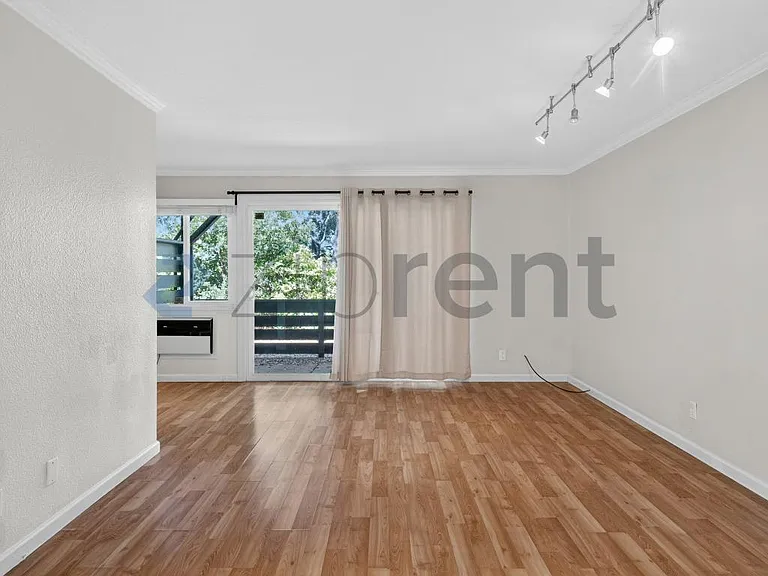 355 Masters Ct #1 — Photo 5
