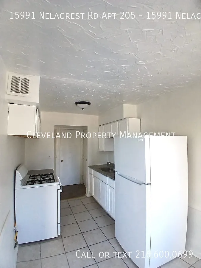 Nelacrest Two Bedroom Apartment — Photo 3