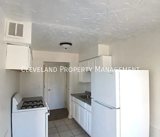 15991 Nelacrest Rd #205-2 — Photo 3