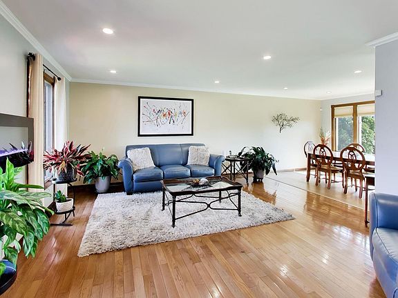 4th image of 1147 185th St