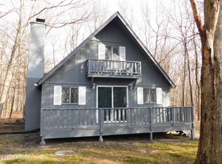 109 Gaskin Dr, Hawley, PA