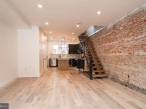 4th image of 1349 E Passyunk Ave