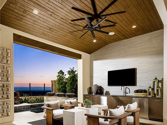 4th image of 520 Westridge
