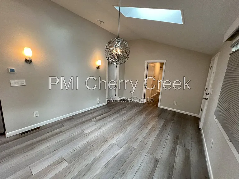 3000 S Holly Pl — Photo 5