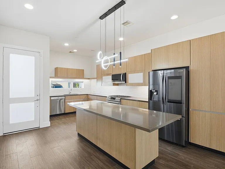5519 Paraiso Pl — Photo 4
